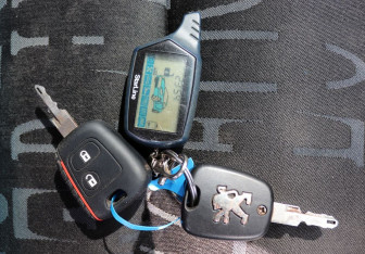 Подержанный автомобиль Peugeot 206 Wagon 2002 года (18 фото)