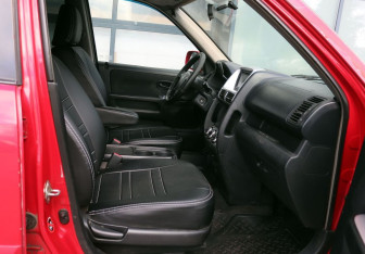 Подержанный автомобиль Honda CR-V 2003 года (9 фото)
