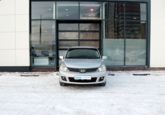 Подержанный автомобиль Nissan Tiida Sedan 2008 года (8 фото)