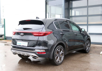 Подержанный автомобиль Kia Sportage 2021 года (5 фото)