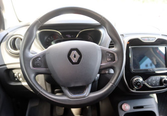 Подержанный автомобиль Renault Kaptur 2019 года (15 фото)