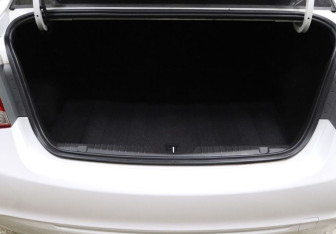 Подержанный автомобиль Chevrolet Cruze Sedan 2014 года (11 фото)