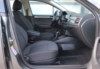 Подержанный автомобиль Volkswagen Polo Sedan 2020 года (12 фото)