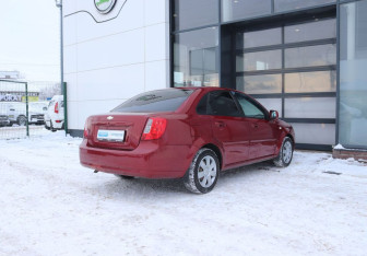Подержанный автомобиль Chevrolet Lacetti Sedan 2011 года (5 фото)