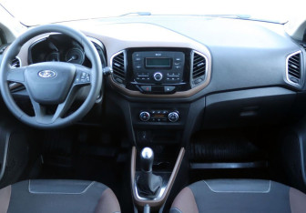 Подержанный автомобиль LADA (ВАЗ) XRAY 2018 года (17 фото)