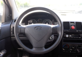 Подержанный автомобиль Hyundai Getz 2008 года (15 фото)