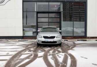 Подержанный автомобиль Skoda Octavia Liftback 2016 года (8 фото)