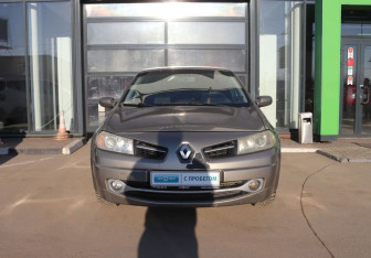 Подержанный автомобиль Renault Megane Sedan 2008 года (8 фото)