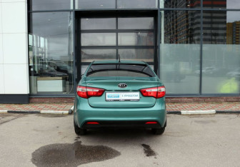 Подержанный автомобиль Kia Rio Sedan 2011 года (4 фото)