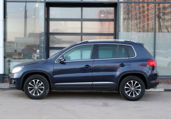 Подержанный автомобиль Volkswagen Tiguan 2012 года (2 фото)