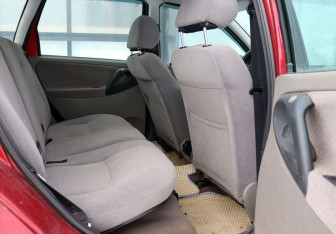 Подержанный автомобиль LADA (ВАЗ) Kalina Wagon 2009 года (12 фото)