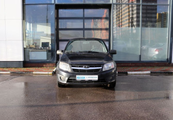 Подержанный автомобиль LADA (ВАЗ) Granta Sedan 2013 года (8 фото)