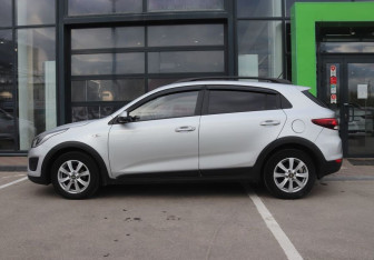 Подержанный автомобиль Kia Rio Hatchback 2017 года (2 фото)