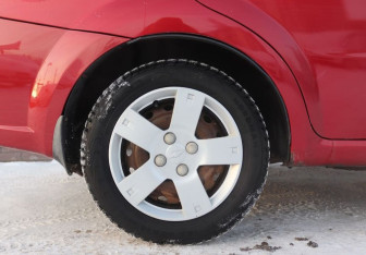 Подержанный автомобиль Chevrolet Aveo Sedan 2007 года (9 фото)