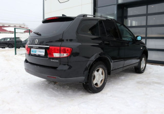 Подержанный автомобиль SsangYong Kyron 2008 года (5 фото)
