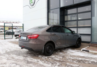 Подержанный автомобиль LADA (ВАЗ) Vesta Sedan 2019 года (5 фото)