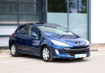 Подержанный автомобиль Peugeot 308 Hatchback 2009 года (2 фото)