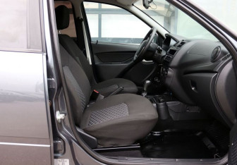 Подержанный автомобиль LADA (ВАЗ) Granta Hatchback 2018 года (13 фото)