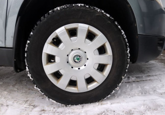 Подержанный автомобиль Skoda Yeti 2010 года (9 фото)