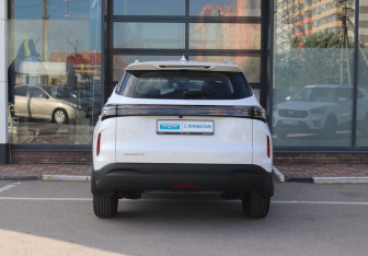 Подержанный автомобиль Chery Tiggo 4 Pro 2024 года (4 фото)