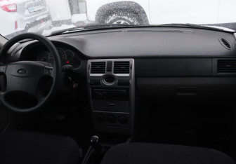 Подержанный автомобиль LADA (ВАЗ) Priora Hatchback 2008 года (13 фото)