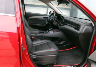 Подержанный автомобиль Haval F7 2024 года (10 фото)