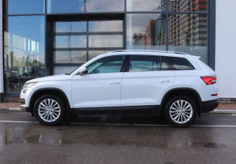 Подержанный автомобиль Skoda Kodiaq 2021 года (2 фото)