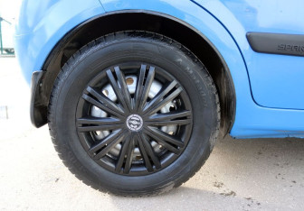 Подержанный автомобиль Chevrolet Spark 2006 года (9 фото)