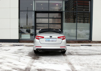 Подержанный автомобиль Kia Optima Sedan 2013 года (4 фото)