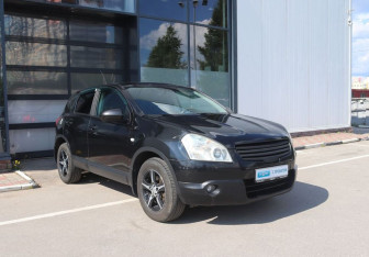 Подержанный автомобиль Nissan Qashqai 2008 года (7 фото)
