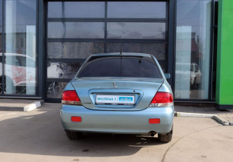 Подержанный автомобиль Mitsubishi Lancer Sedan 2007 года (4 фото)