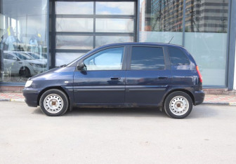 Подержанный автомобиль Hyundai Matrix 2005 года (2 фото)