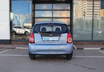 Подержанный автомобиль Kia Picanto 2009 года (4 фото)