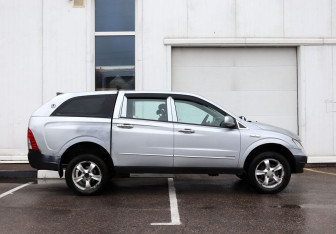 Подержанный автомобиль SsangYong Actyon Sports 2008 года (6 фото)