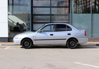Подержанный автомобиль Hyundai Accent Sedan 2007 года (8 фото)
