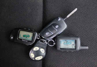 Подержанный автомобиль Peugeot 207 Hatchback 2008 года (18 фото)