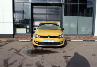 Подержанный автомобиль Volkswagen Polo Hatchback 2011 года (8 фото)