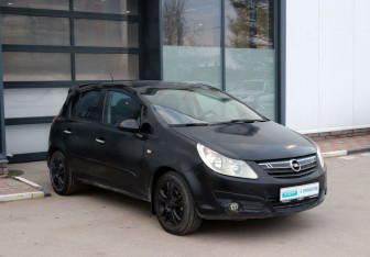 Подержанный автомобиль Opel Corsa 2007 года (7 фото)
