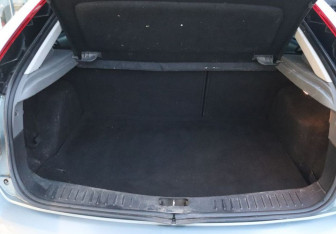 Подержанный автомобиль Ford Focus Hatchback 2009 года (10 фото)