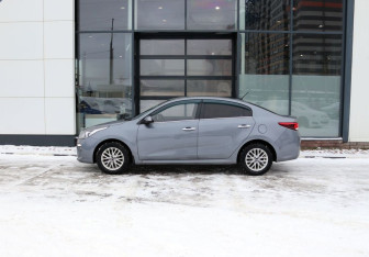 Подержанный автомобиль Kia Rio Sedan 2019 года (2 фото)