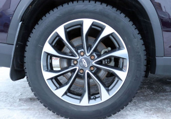 Подержанный автомобиль Chery Tiggo 8 Pro 2022 года (9 фото)