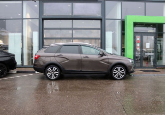 Подержанный автомобиль LADA (ВАЗ) Vesta Wagon 2021 года (6 фото)