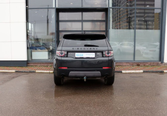 Подержанный автомобиль Land Rover Discovery Sport 2018 года (4 фото)