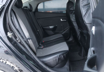 Подержанный автомобиль Kia Rio Sedan 2014 года (11 фото)