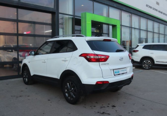 Подержанный автомобиль Hyundai Creta 2020 года (3 фото)
