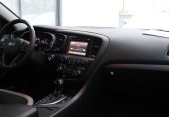Подержанный автомобиль Kia Optima Sedan 2013 года (13 фото)