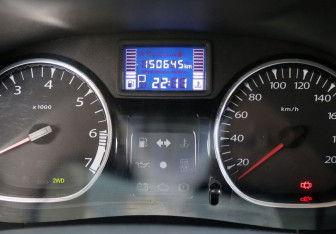 Подержанный автомобиль Renault Duster 2014 года (9 фото)