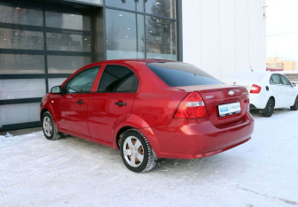 Подержанный автомобиль Chevrolet Aveo Sedan 2007 года (3 фото)