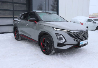 Подержанный автомобиль Omoda C5 2023 года (7 фото)