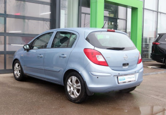 Подержанный автомобиль Opel Corsa 2007 года (4 фото)